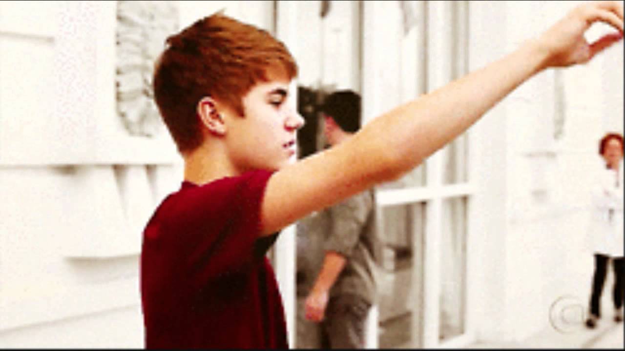 Justin Bieber- Payphone Maroon 5 Ft. Wiz Khalifa