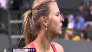Maria Sharapova&#39;s Comical Serve at Indian Wells