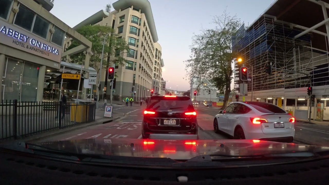 Drive from Newstead Through Brisbane to DFO Jindalee | Real-Time POV