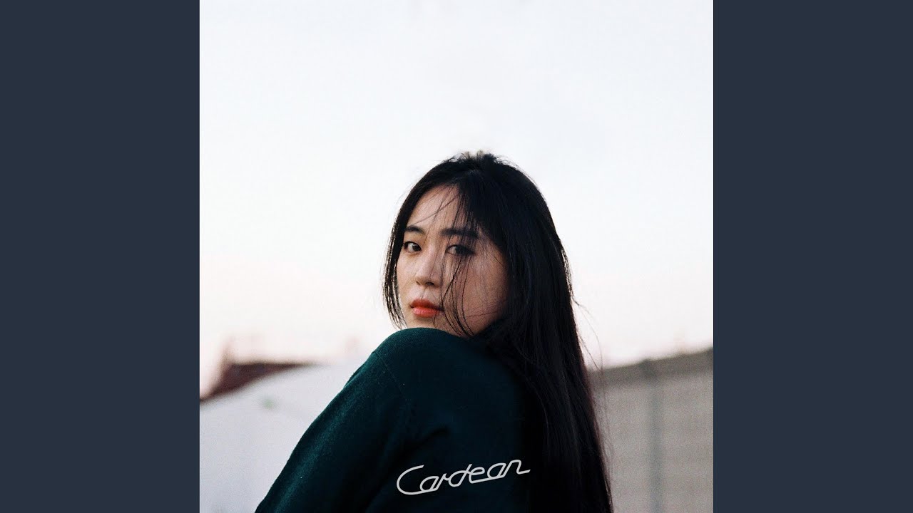 Watch 오로라 on YouTube Watch 오로라 on YouTube