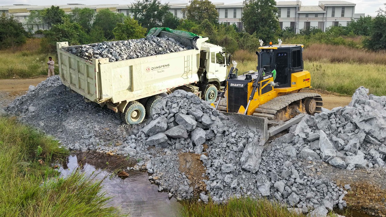 Amazing Landfill Operation SHANTUI DH17C3Pro Dozer & 25T Dump Truck at Work
