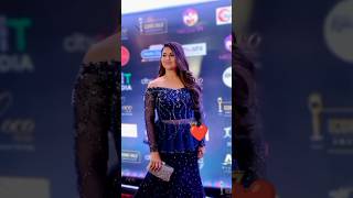 Divyanka Tripathi Enjoy At Award Show