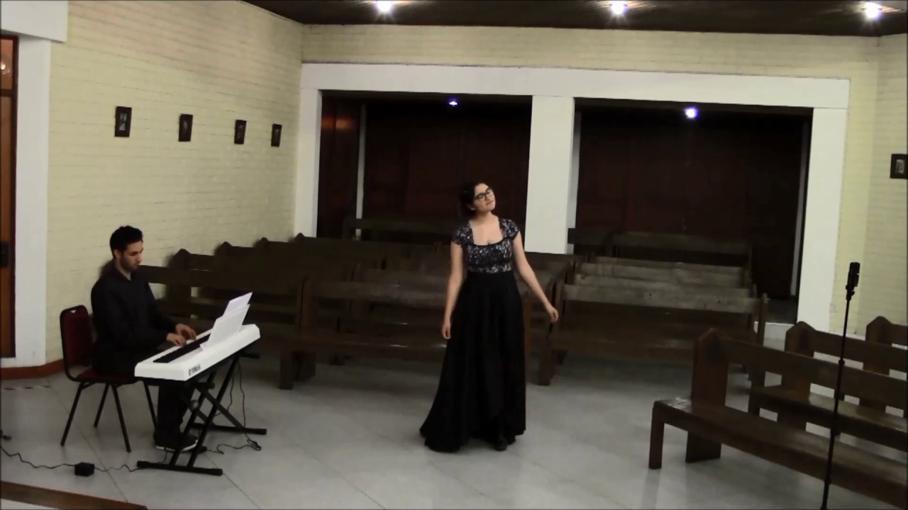 Javiera Gómez sings The Lass with the Delicate Air, by Michael Arne.