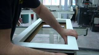 Come si monta una finestra di alluminio termico. Infissi Napoli(, 2015-05-25T11:31:30.000Z)