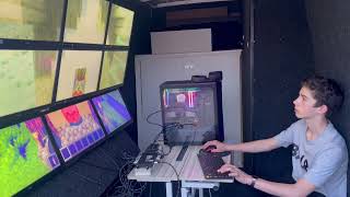 Master Multi-Screen Gaming (Minecraft & RTX4070 FE) with Camille & Guy in our Mobile Command Center