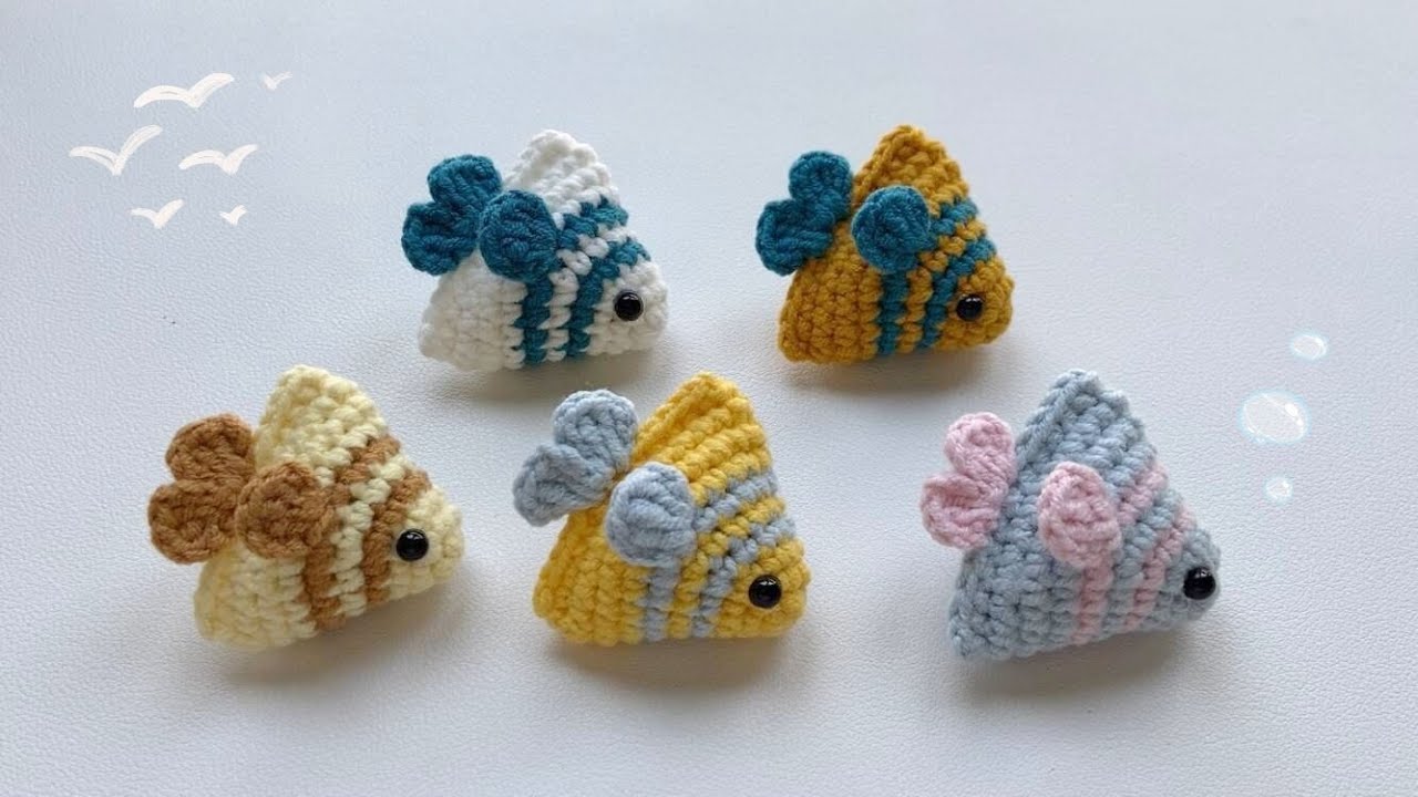 How to Crochet Cute Fish🐠Keychain｜Crochet Tutorial｜Step by Step｜Keychain Crochet Pattern