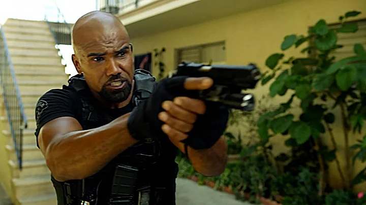 SWAT Arrests Fake SWAT  - S.W.A.T 1x05