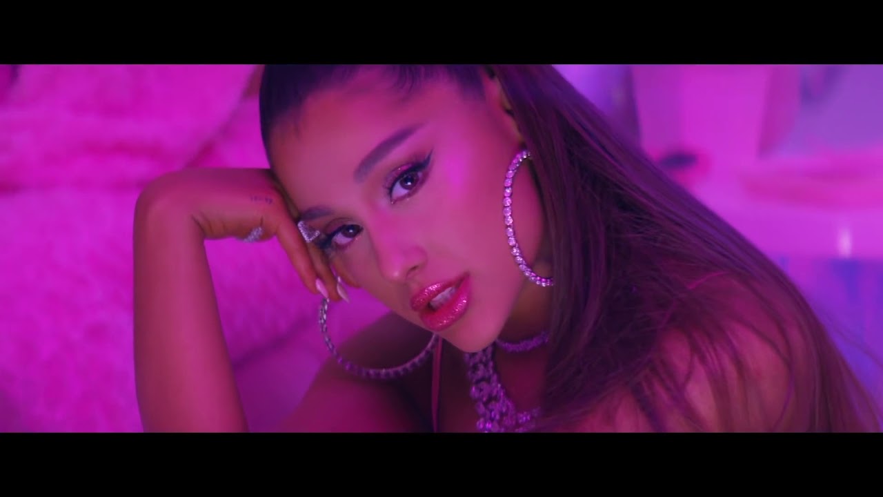 Ariana Grande - 7 rings JR東海 Remix - YouTube