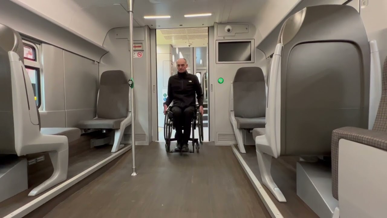 Découvrez notre voiture M7 accessible de manière autonome !
