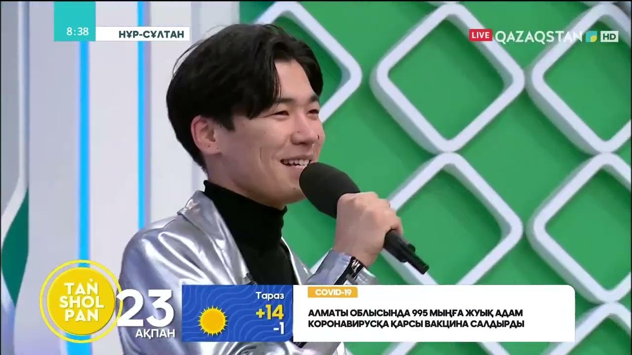 Смотреть азиатских қыздың топтық ұрыс онлайн.