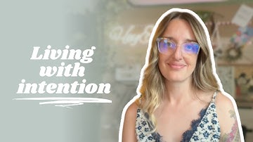 Living with intention ✨ clarify your values, set intentional goals, & cultivate mindfulness
