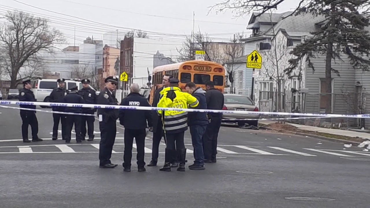 10 YEAR OLD GIRL FATALY STRUCK BY SCHOOL BUS - YouTube
