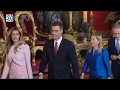 Espantoso ridículo de Pedro Sánchez y Begoña Gómez en el besamanos de los Reyes