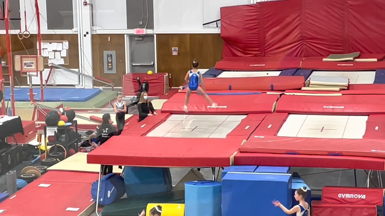 Première place trampoline - Compétition R4 - Décembre 2021