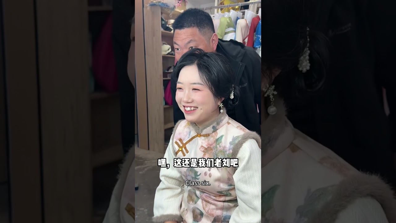 Liu Ting and Her Husband Stroll Around West Lake with Dubin 🚶‍♂️ Enjoying Hangzhou’s Spring Scenery