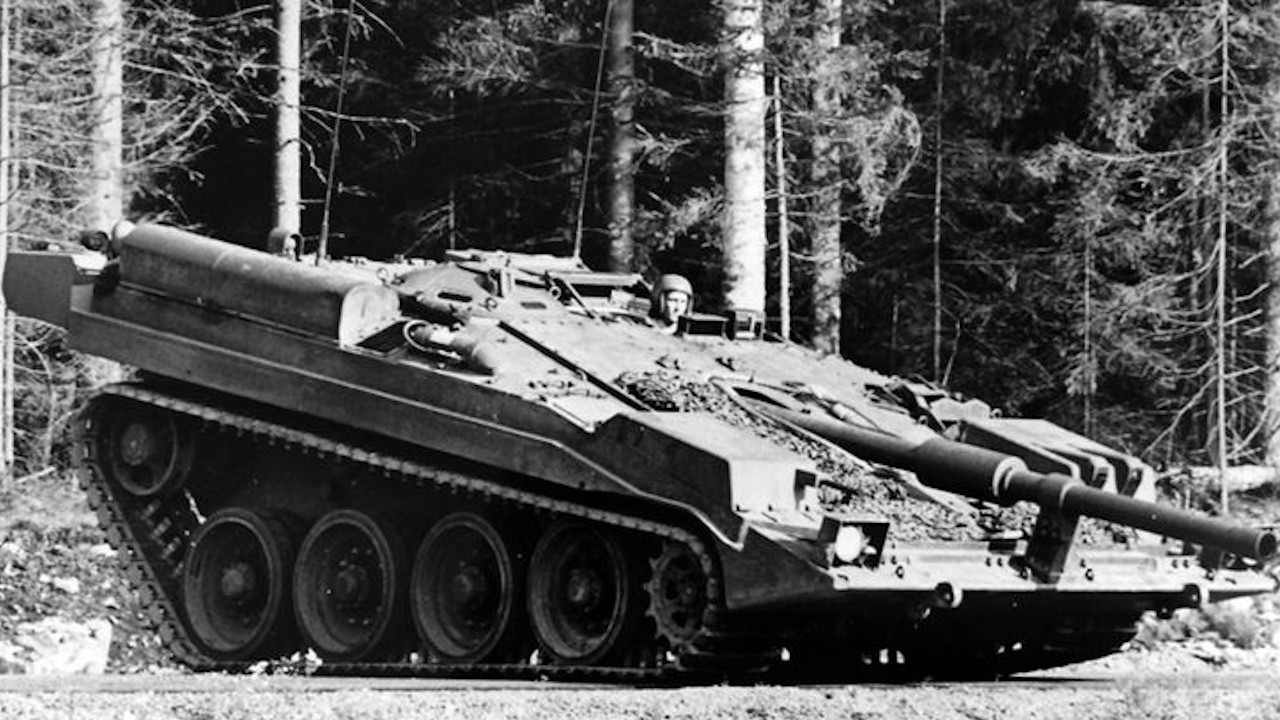 STRV 103: "Безбашенный" танк Швеции. Эту идею больше никто не повторил...