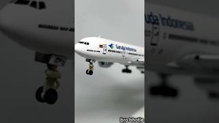 Miniatur Pesawat Garuda Indonesia