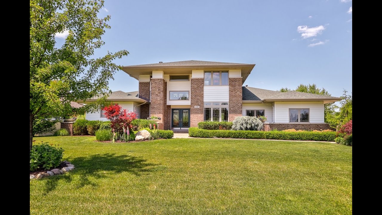 SOLD Impressive, CustomBuilt Contemporary Home (Saugatuck/Douglas