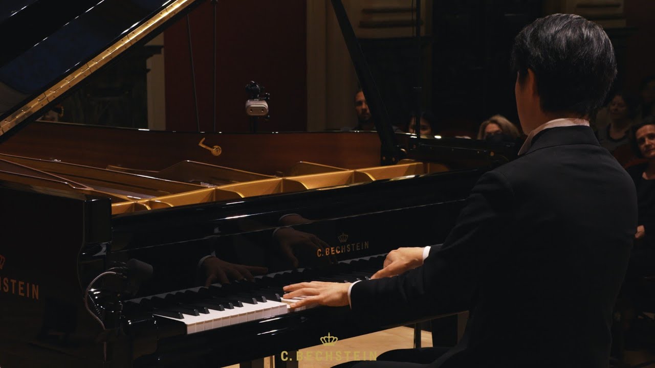 Frédéric Chopin: Nocturne Op. 9 No.2