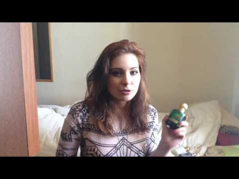 Vidéo: Jessica Simpson Lancera Un Nouveau Parfum