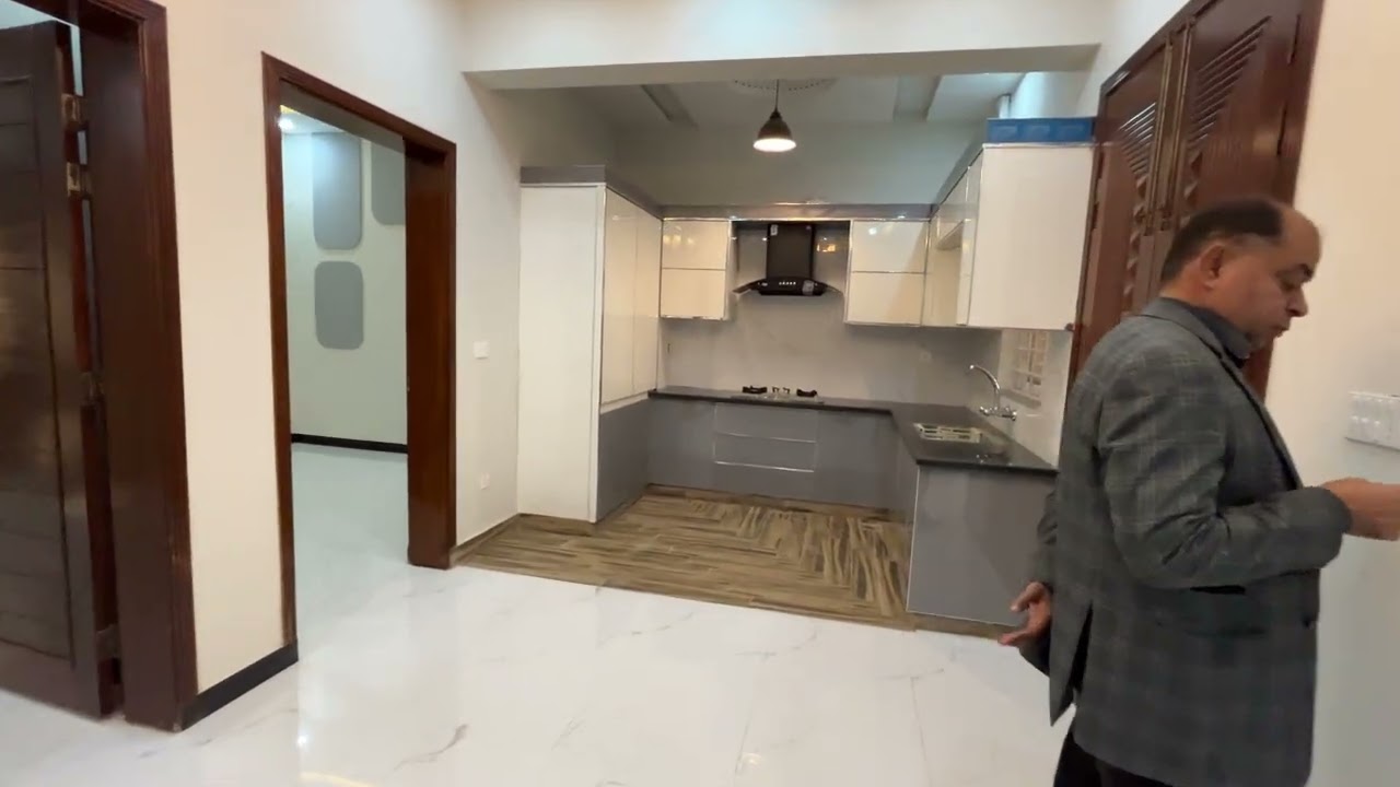 5 Marla house for sale in jinnah garden 