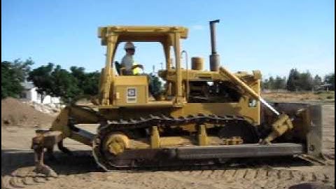 CAT D6 Dozer Training by Javier Solano