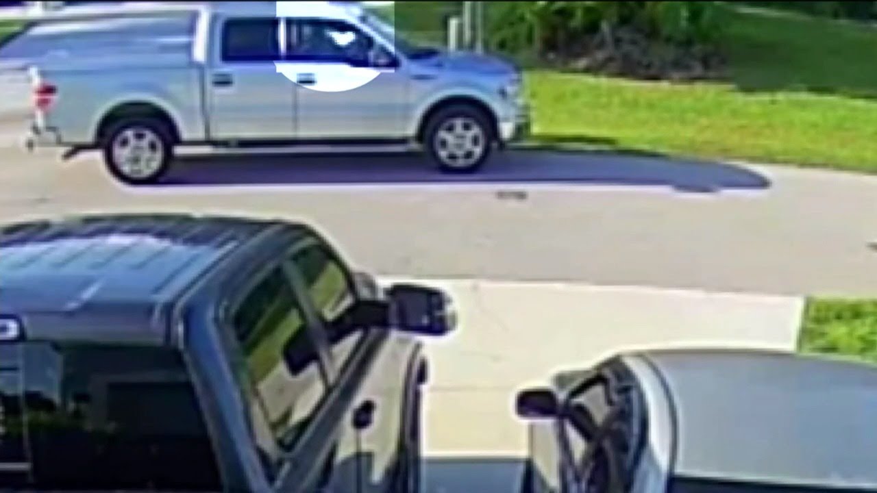 Thief caught on camera stealing mail in Cape Coral - YouTube