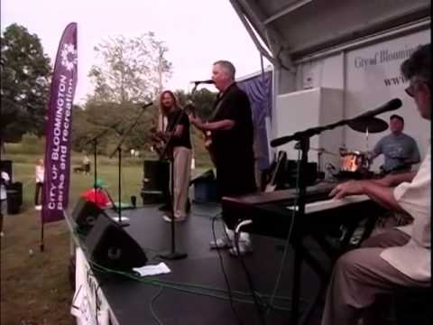 Ragin' Texans performing High School Confidential