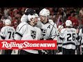 Los Angeles Kings Cover Taylor Swift‚Äôs Staples Center Banner Due to ‚ÄòCurse‚Äô | RS News 10/14/19