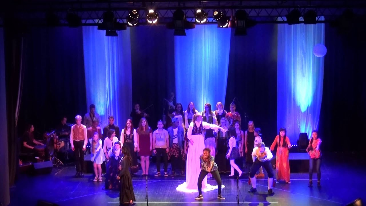 Flere Farger Sarpsborg 2014 - Kråkevisa