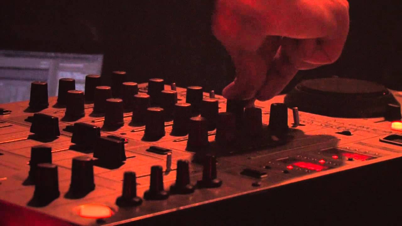 Wobble T.  (AstroFoniK DnB - Neostep - Urban Takeover - Formation - Source - Blu Saphir)