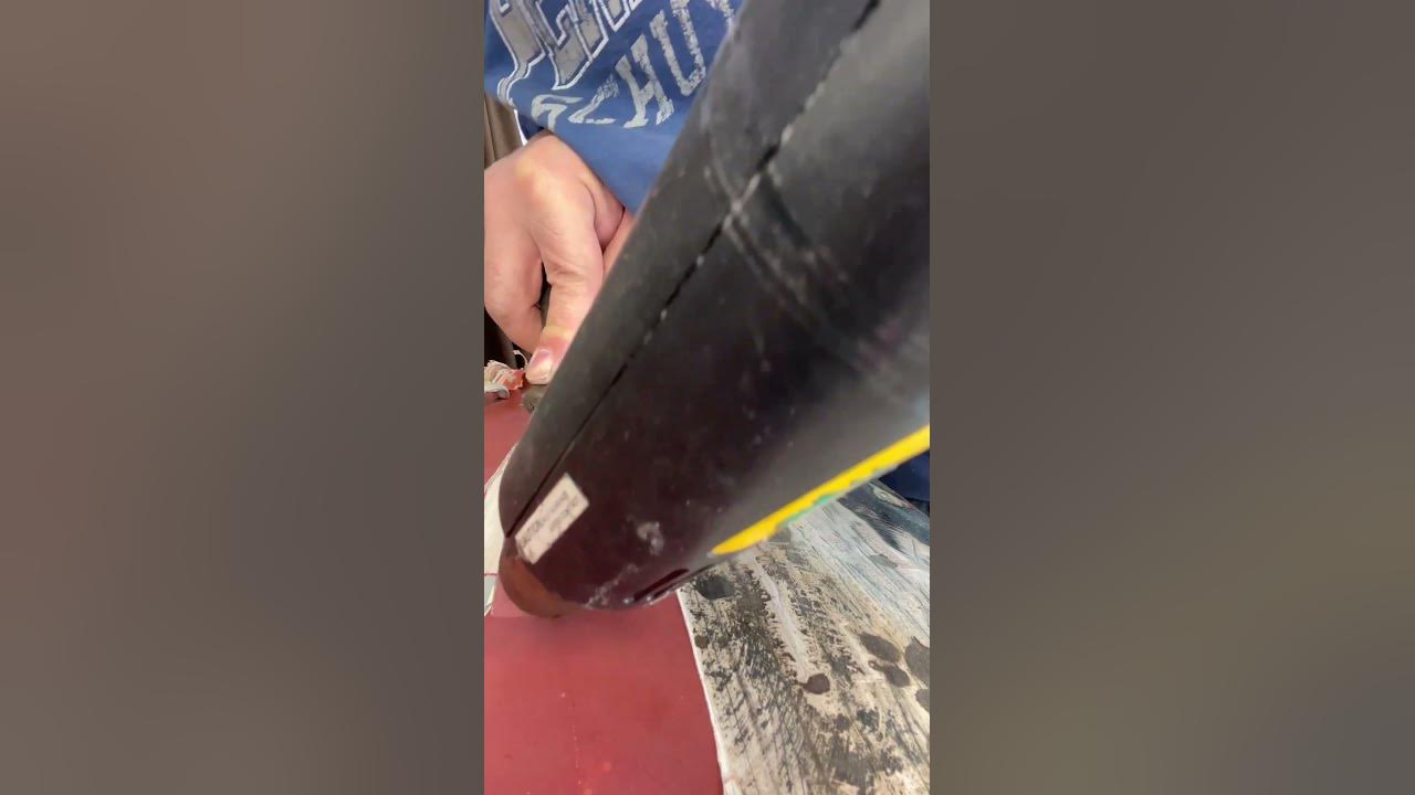 How to remove Bondo without the Dust EASY #nonamenationals #cars #cuda