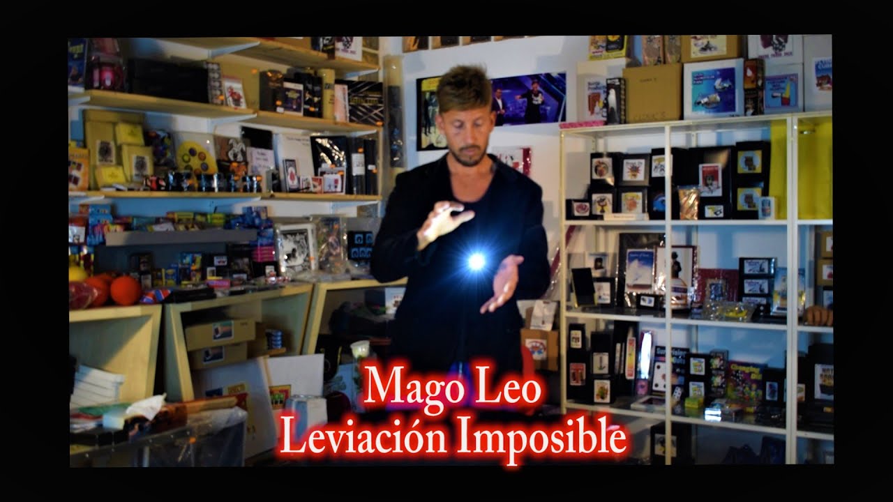 🧙‍♂️ MAGO LEO - Levitación (( IMPOSIBLE )) de un AS de LUZ 😱 TRUCO de MAGIA difícil de creer