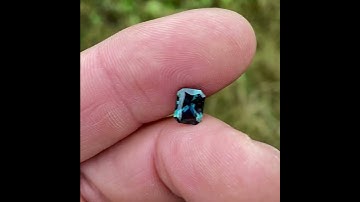 Have you ever seen what Kenyan sapphires look like in gloomy European weather? Telegram:@GRALJEWELRY