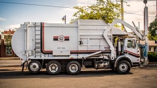 Wittke Starlight Front Load Garbage Truck