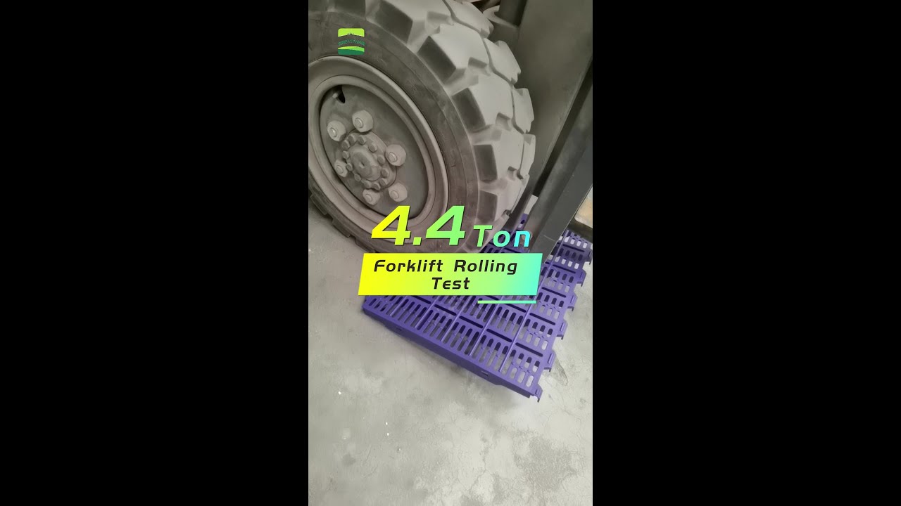 Slatted floor load bearing test for pigs | Plastic slat floor for swines | GREAT FARM