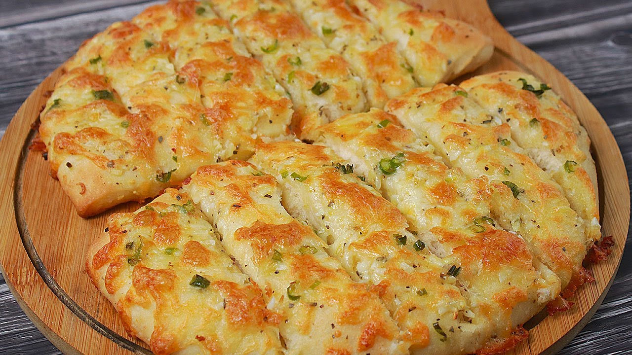 Почему все так помешаны на этом чесночном хлебе! Теперь я понимаю!