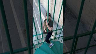 Sinyor Taklacı Baraja Tırmanırken Ayağı Parmaklıklara Takıldı