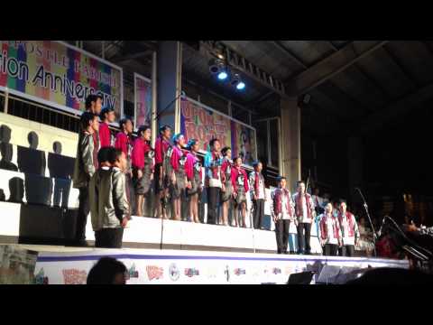 Coro de San Antonio 2012 - I'm Yours