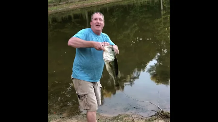 Big Bass at Al and Lindas Lake