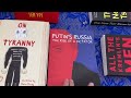 Автограф сессия Путина в книжном магазине.