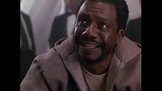 Jan klod Vandam dan yana bir jang sahnasi