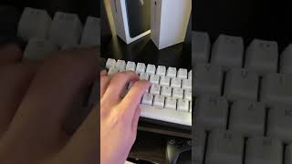 Custom Keycaps on Keychron K6! #Shorts