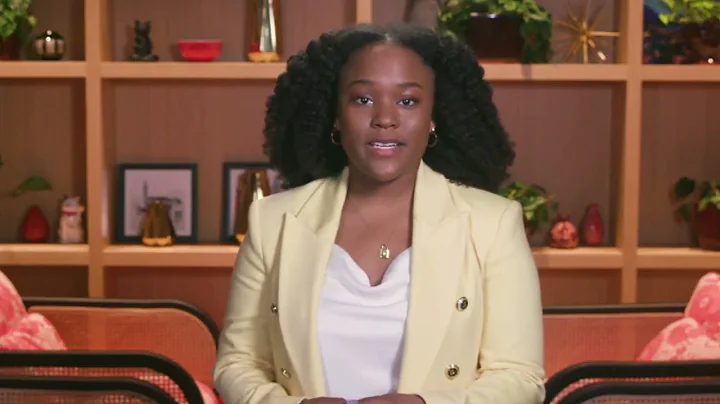 What do digital marketing and e-commerce specialists do?