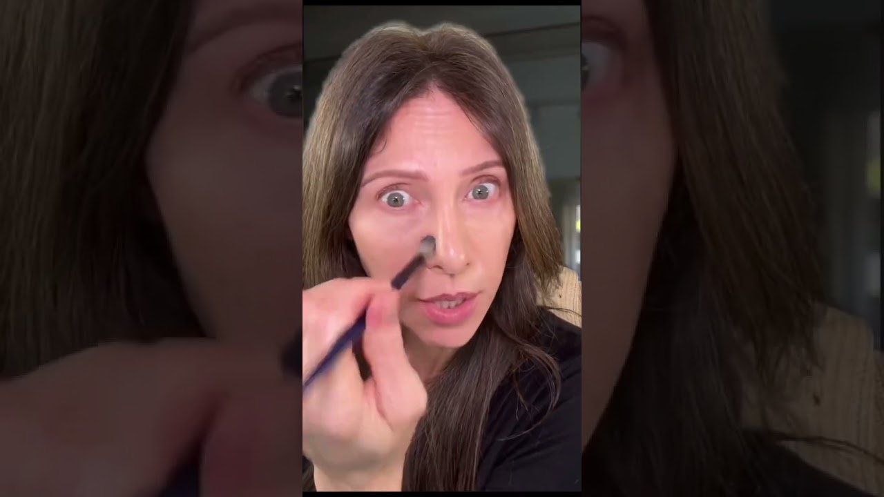 Prime the brush technique from @KatieJaneHughes is French Face approved ✨#concealer #concealerhack