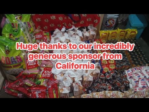 Giving is priceless #bulacan #philippines #charity #relief #helpingothers #laniwonderwoman #canada