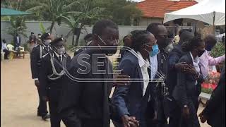 Body Of Fallen Soldier Maj. GEN. Paul Lokech Finally Arrives At his Home In Kira Municipality .