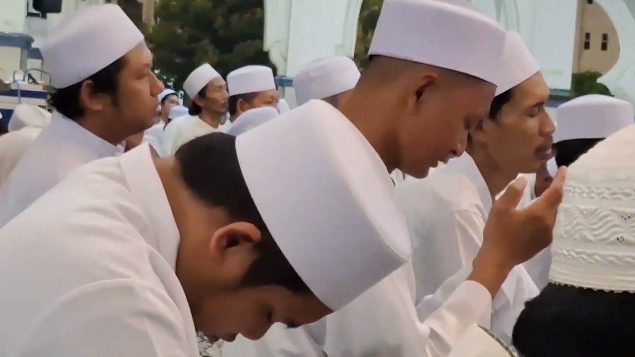 MANAQIB AHAD AWAL..PONDOK PESANTREN ASSALAFI AL FITRHAH SURABAYA 😌😌