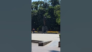 Cột cờ Hà Nội, Công viên Lê nin - những địa điểm không thể không đến khi tới Hà Nội