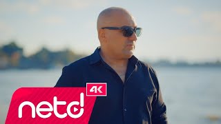 Ahmet Bozkurt - Sana Göre Değil Aşk Resimi